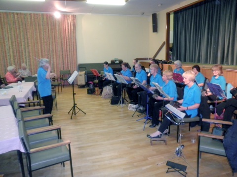 [Error! Image P3100012.JPG is not available.]